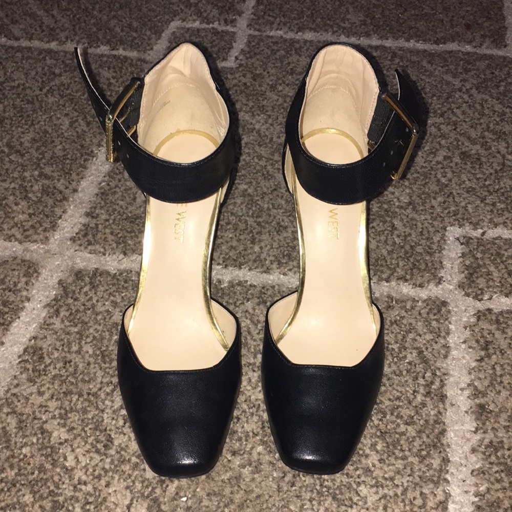 Nine West - Picture 2 of 7